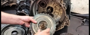 In een stap uw auto met kapotte koppeling verkopen